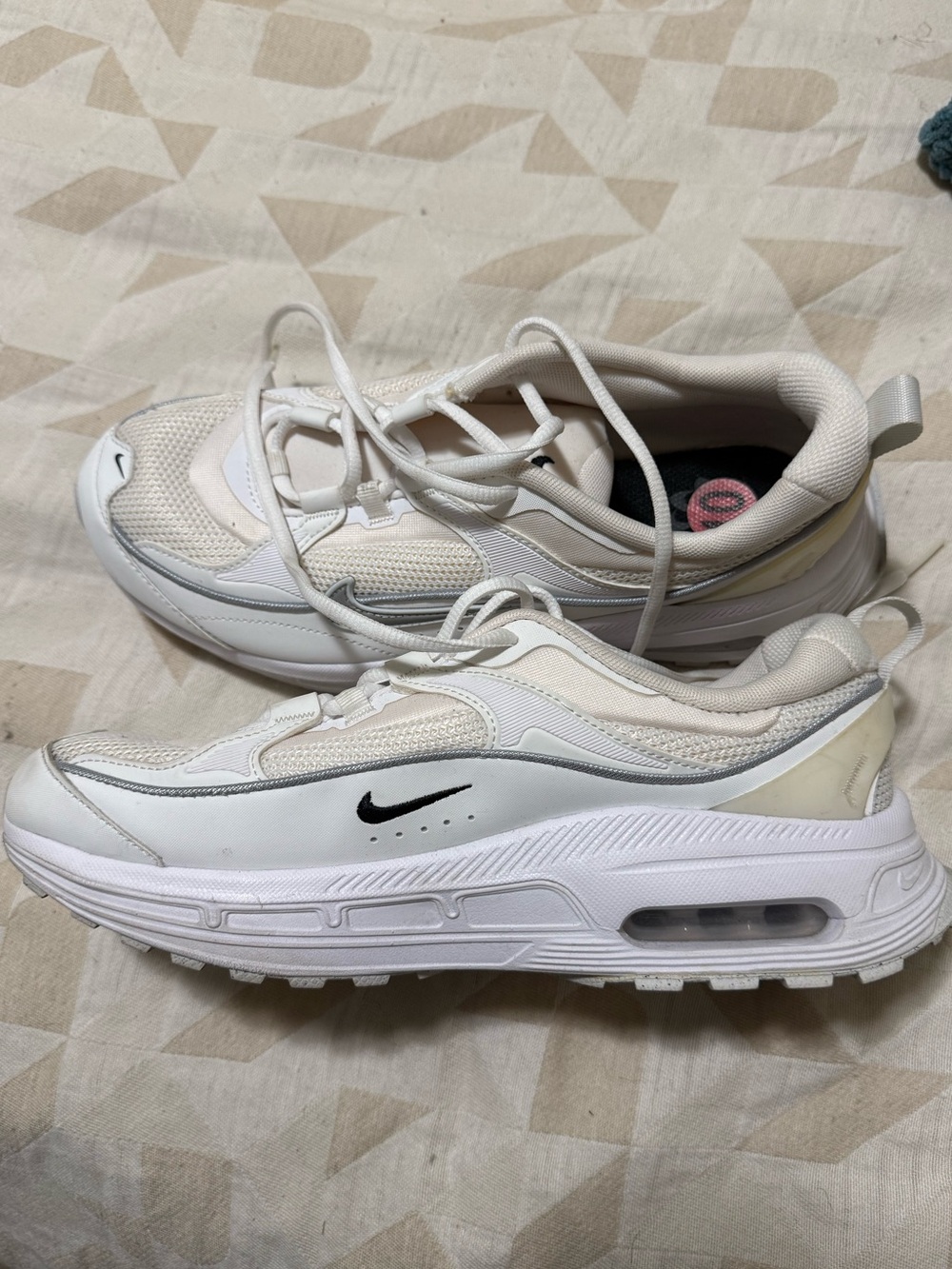 Nike White and Cream Air-Style Cushioned Sneakers